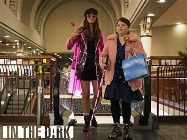 Calle Walton: The Blind Actress Who Shines in the Dark