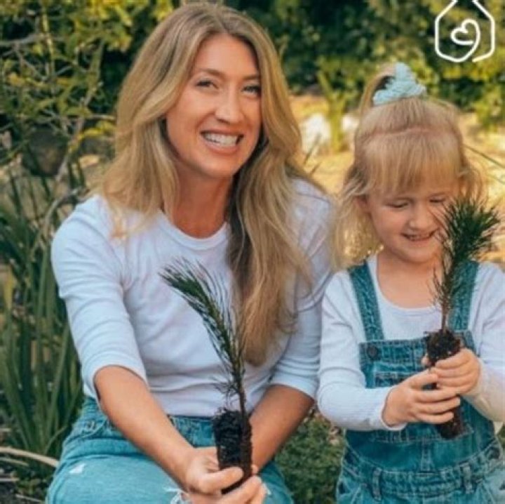 Christi Marie Zabel: What Happened To Todd Fisher's Wife?