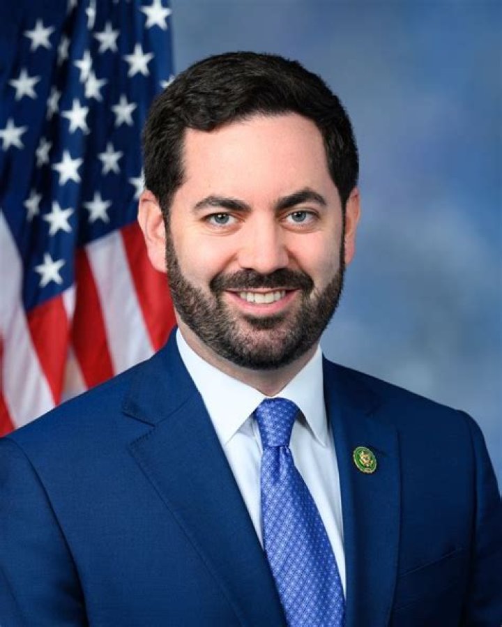 Christian Love: Facts About Mike Love's Son