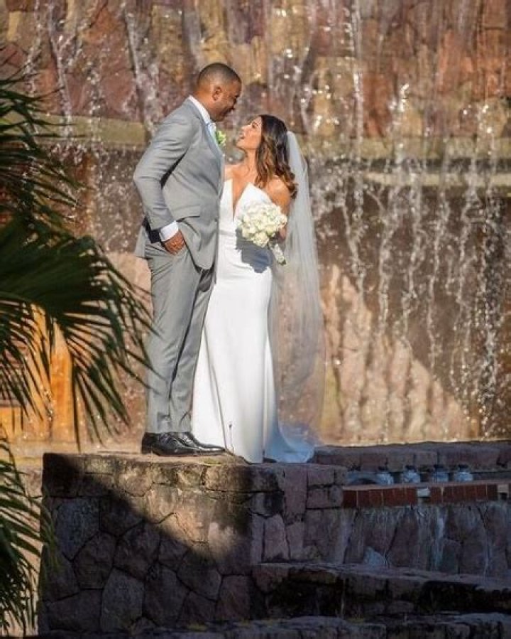 Does Susanna Baumann Share Children With Husband Cris Carter? Know Their Married Life