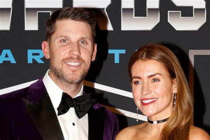 Is Denny Hamlin Dating? Who is Denny Hamlin Dating?