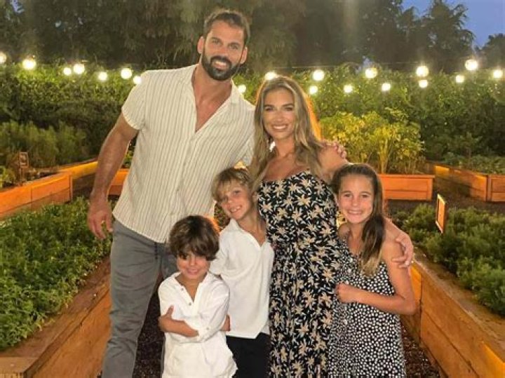Jessie James Decker's Height, Age, Husband, And Family Revealed