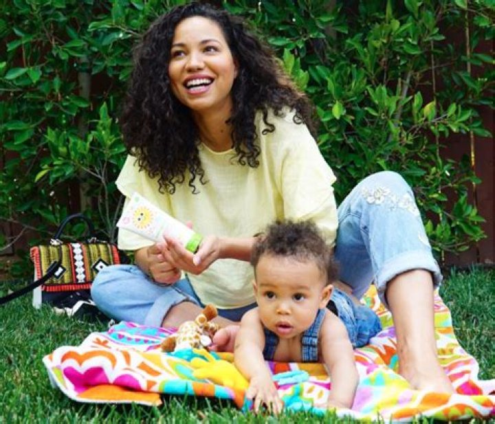 Jurnee Smollett Age, Early Life, Career, Personal Life & Net Worth