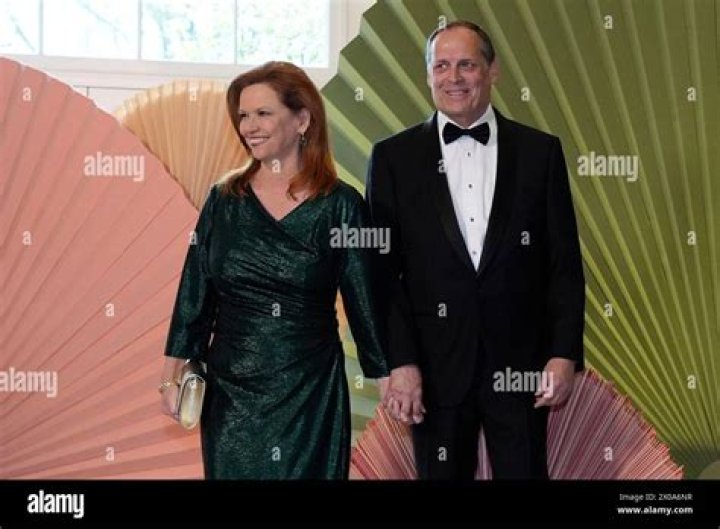 Kelly O'Donnell's husband, J.David Ake is an assistant chief of Bureau for photos at the Associated Press.