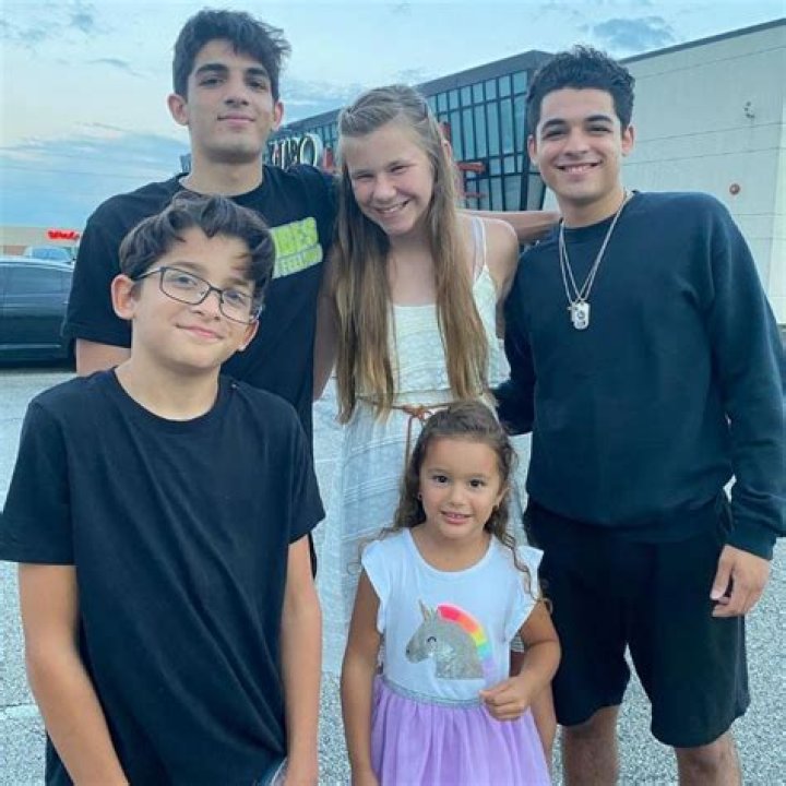 Kim Marie Kessler's Net Worth And Daughter's Success