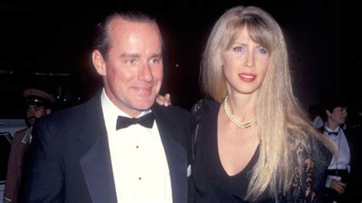 Know the Relationship Status of Daughter of American Comedian and actor, Phil Hartman