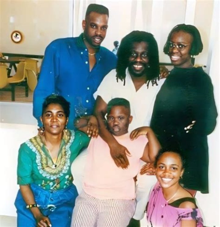 Nzingha Shakur: Facts about Tupac Shakur's sister?