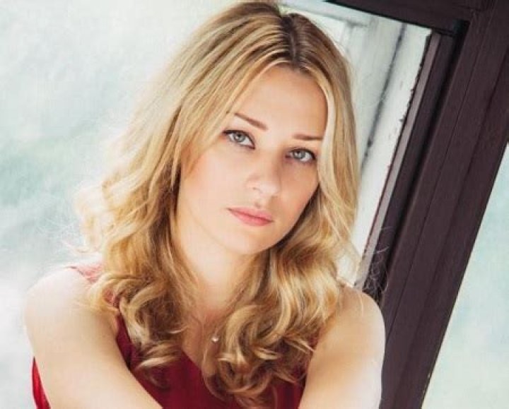 The Russian actress Irina Tarannik is married to Denis Vasilev.