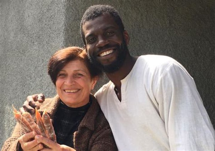 Uncover The Inspiring Role Of Stephen Satterfield's Wife
