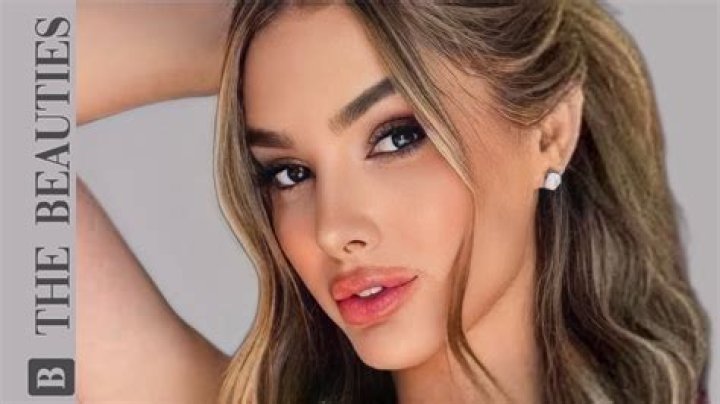 Unveiling Lyna Perez: A Digital Star Revealed