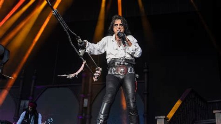 Unveiling The Extraordinary Wealth Of Rock Icon Alice Cooper