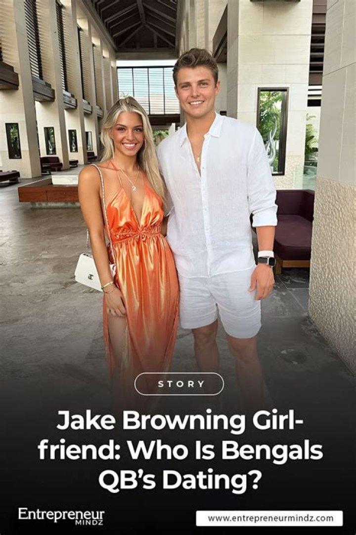 Who is Jacksepticeye’s Girlfriend and Where Does He Live Now?